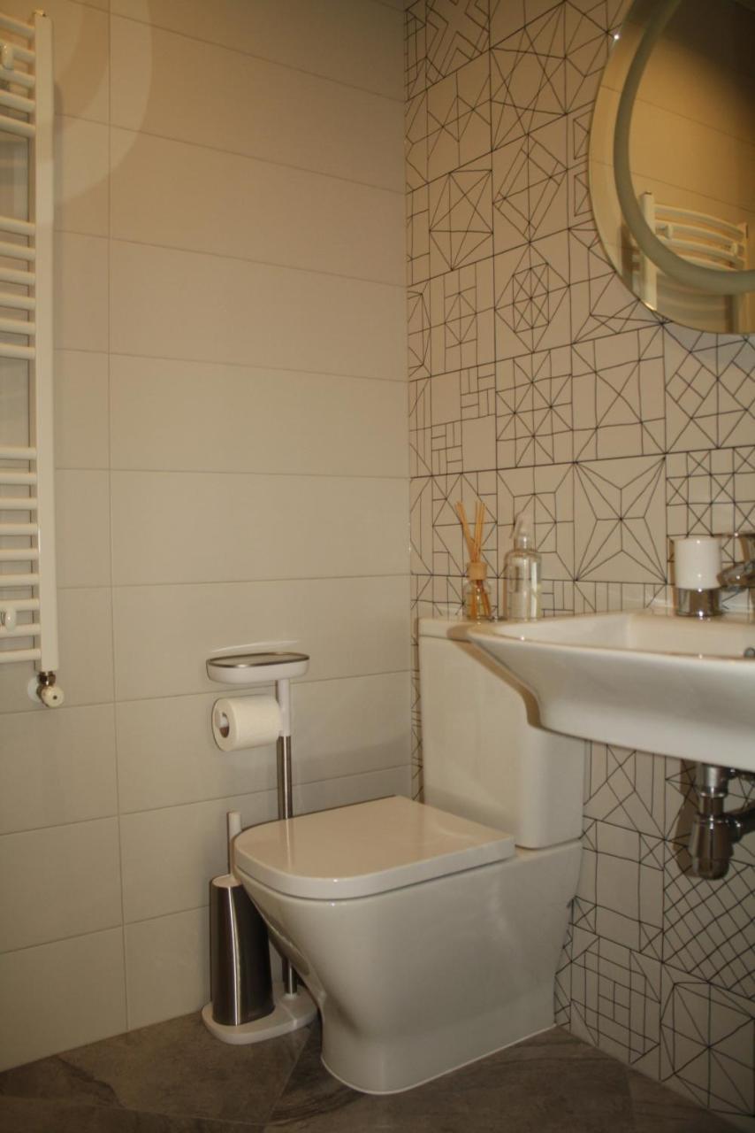 Lviv Wall Street Apt Exterior photo